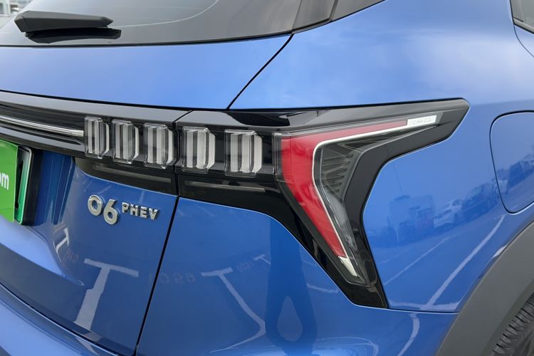 Used Lynk & Co 06 EM-P 2020 PHEV Plus Exterior 11