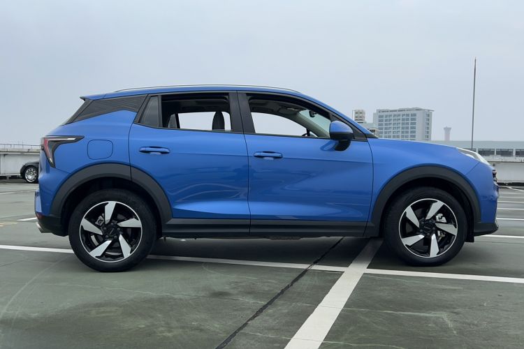 Used Lynk & Co 06 EM-P 2020 PHEV Plus Exterior 2