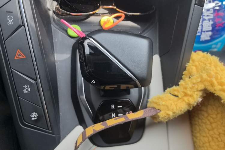 Used Lynk & Co 06 EM-P 2020 PHEV Plus Gear Lever