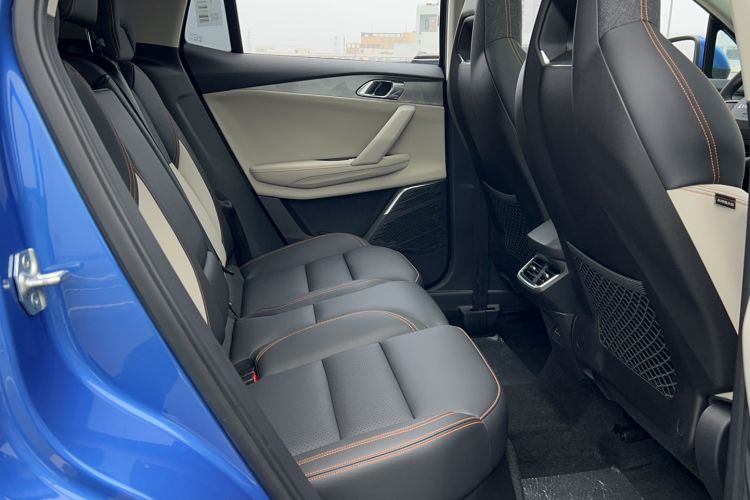 Used Lynk & Co 06 EM-P 2020 PHEV Plus Interior 12