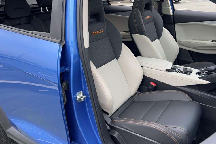 Used Lynk & Co 06 EM-P 2020 PHEV Plus Interior 13