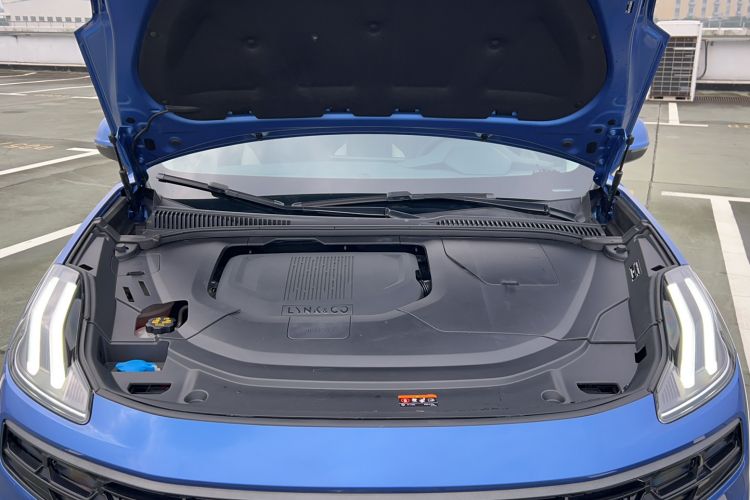 Used Lynk & Co 06 EM-P 2020 PHEV Plus Interior 15