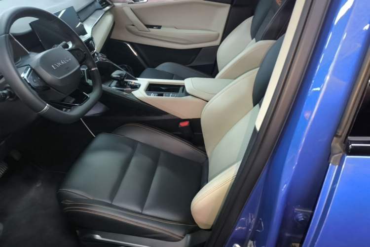 Used Lynk & Co 06 EM-P 2020 PHEV Plus Left Front Seat