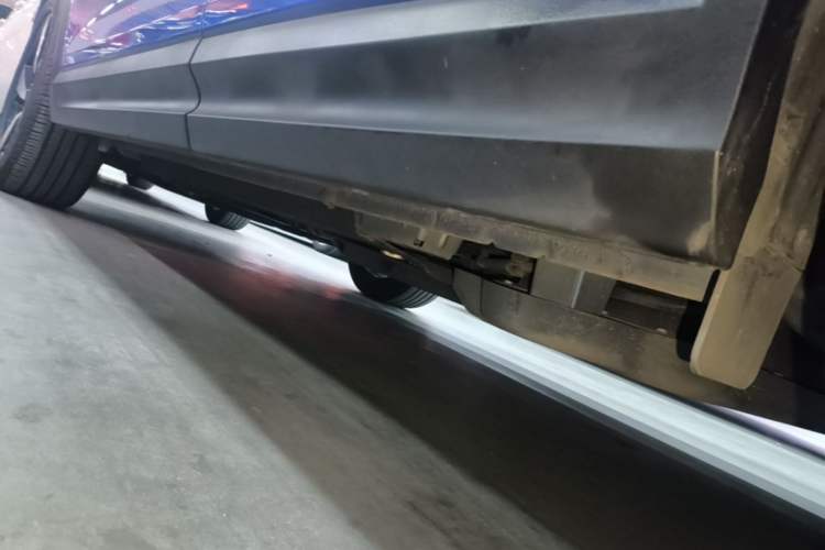 Used Lynk & Co 06 EM-P 2020 PHEV Plus Left Side Sill