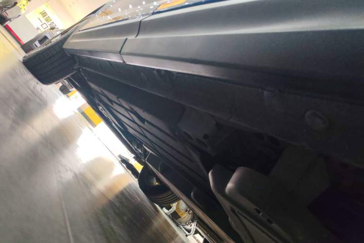 Used Lynk & Co 06 EM-P 2020 PHEV Plus Left Side Sill