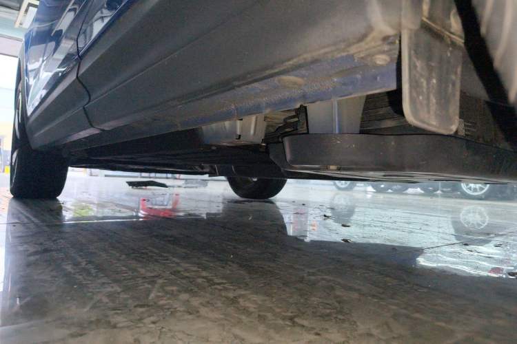 Used Lynk & Co 06 EM-P 2020 PHEV Plus Left Side Sill