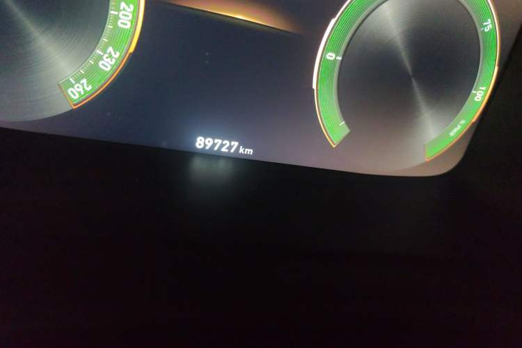 Used Lynk & Co 06 EM-P 2020 PHEV Plus Odometer Close Up