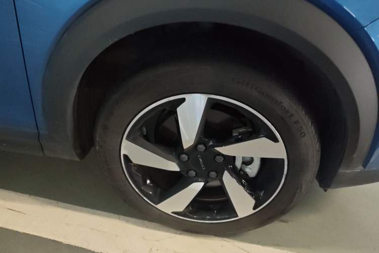 Used Lynk & Co 06 EM-P 2020 PHEV Plus Right Front Wheel Hub