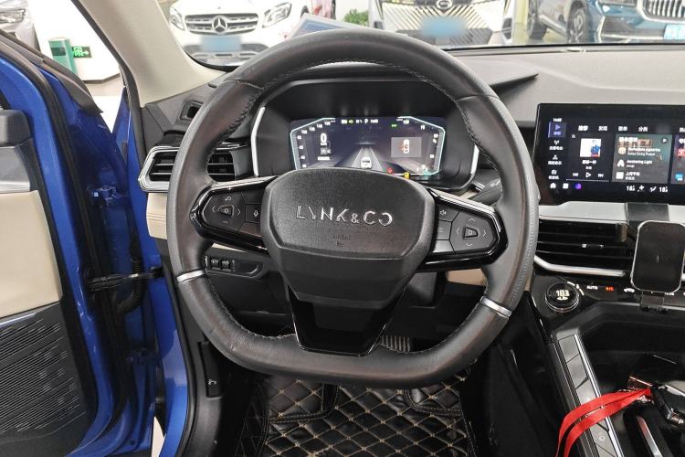 Used Lynk & Co 06 EM-P 2020 PHEV Plus Steering Wheel