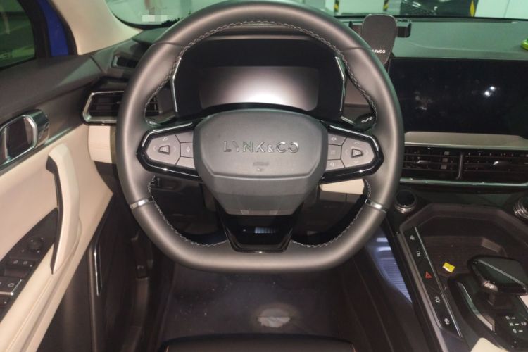 Used Lynk & Co 06 EM-P 2020 PHEV Plus Steering Wheel