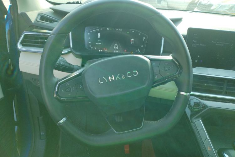 Used Lynk & Co 06 EM-P 2020 PHEV Plus Steering Wheel