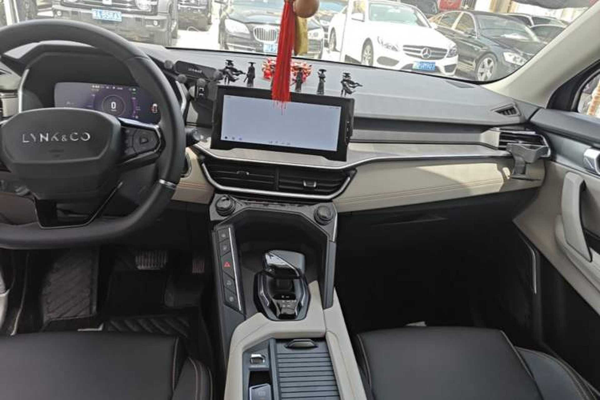 Used Lynk & Co 06 EM-P 2020 PHEV Plus Audio And AC Panel