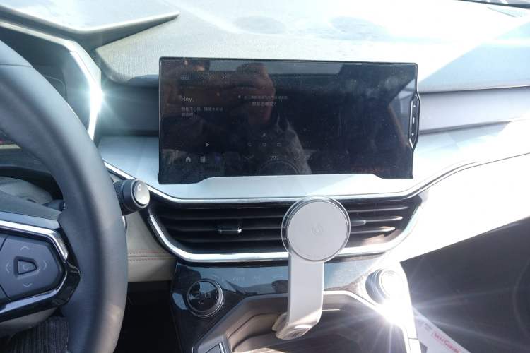 Used Lynk & Co 06 EM-P 2020 PHEV Plus Audio And AC Panel