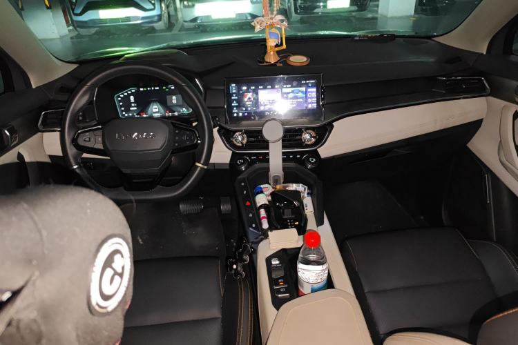 Used Lynk & Co 06 EM-P 2020 PHEV Plus Center Console