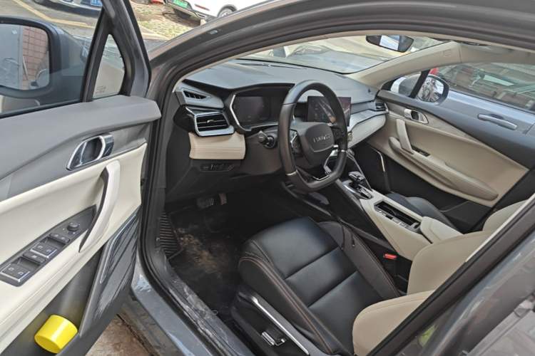 Used Lynk & Co 06 EM-P 2020 PHEV Plus Driver Seat