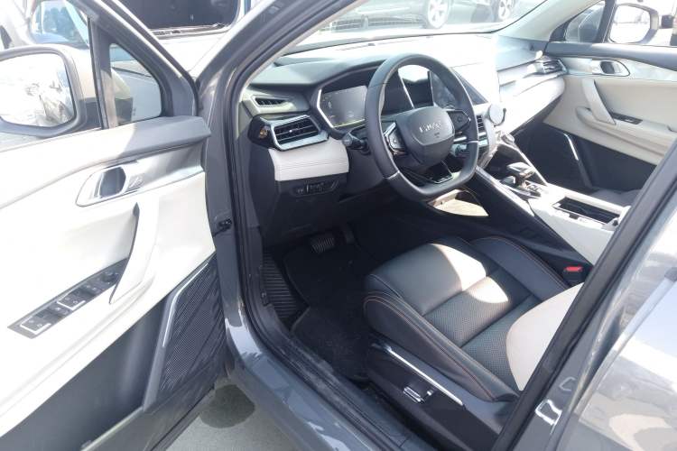 Used Lynk & Co 06 EM-P 2020 PHEV Plus Driver Seat
