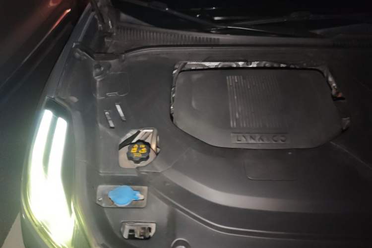 Used Lynk & Co 06 EM-P 2020 PHEV Plus Engine Bay Right