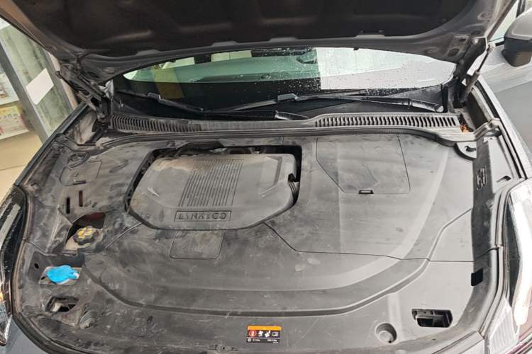 Used Lynk & Co 06 EM-P 2020 PHEV Plus Engine Bay