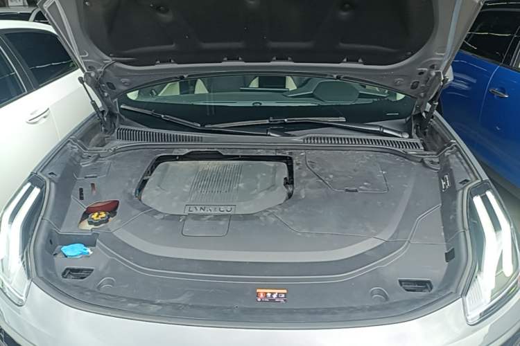 Used Lynk & Co 06 EM-P 2020 PHEV Plus Engine Bay