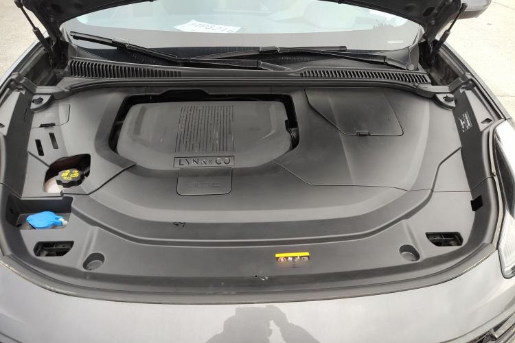 Used Lynk & Co 06 EM-P 2020 PHEV Plus Engine Bay