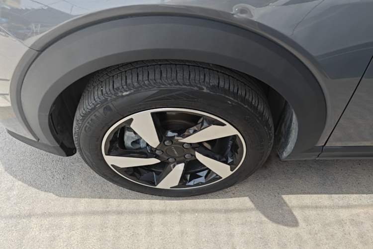 Used Lynk & Co 06 EM-P 2020 PHEV Plus Exterior 4