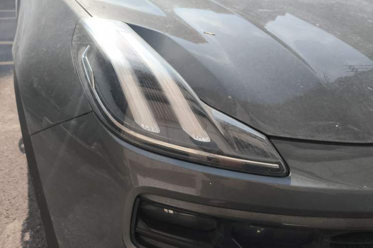 Used Lynk & Co 06 EM-P 2020 PHEV Plus Exterior 6