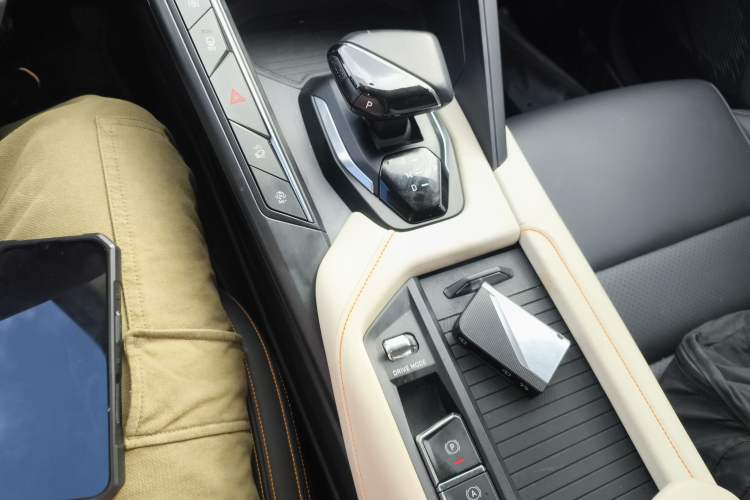Used Lynk & Co 06 EM-P 2020 PHEV Plus Gear Lever