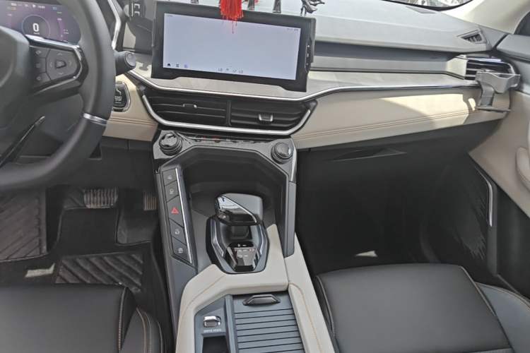 Used Lynk & Co 06 EM-P 2020 PHEV Plus Gear Lever