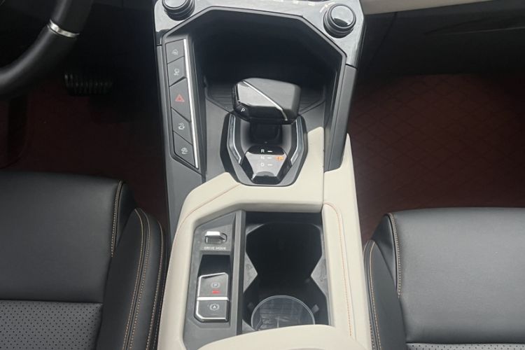 Used Lynk & Co 06 EM-P 2020 PHEV Plus Gear Lever