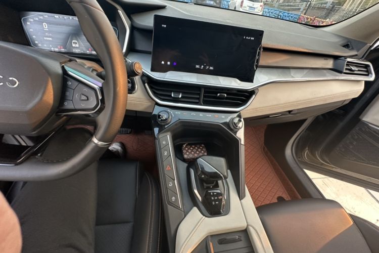 Used Lynk & Co 06 EM-P 2020 PHEV Plus Interior 3