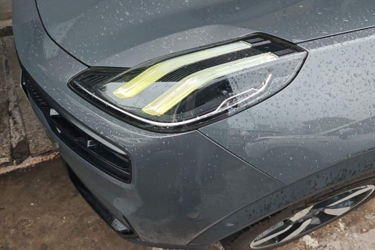 Used Lynk & Co 06 EM-P 2020 PHEV Plus Left Front Headlight