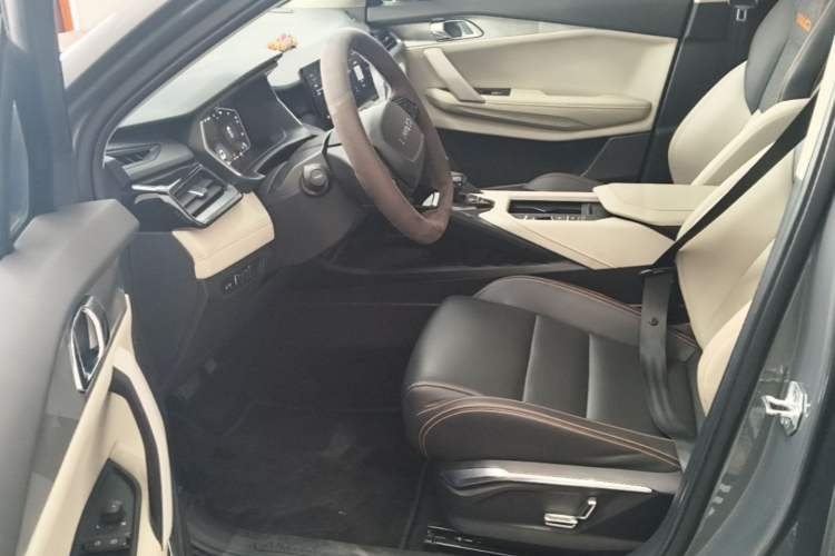 Used Lynk & Co 06 EM-P 2020 PHEV Plus Left Front Seat