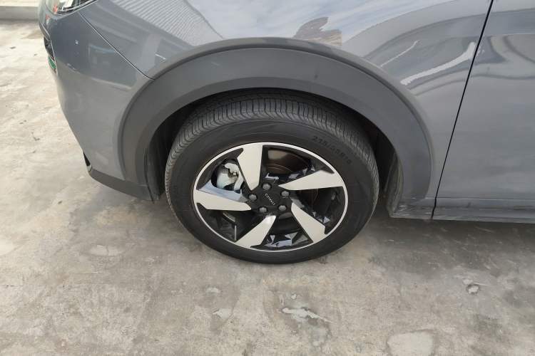 Used Lynk & Co 06 EM-P 2020 PHEV Plus Left Front Wheel Hub