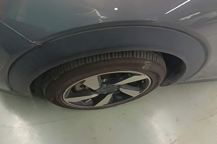 Used Lynk & Co 06 EM-P 2020 PHEV Plus Left Front Wheel Hub
