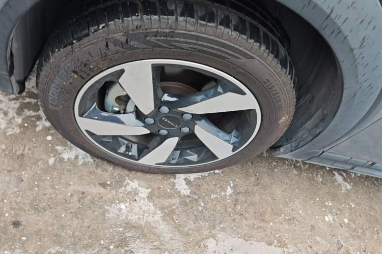 Used Lynk & Co 06 EM-P 2020 PHEV Plus Left Front Wheel Hub