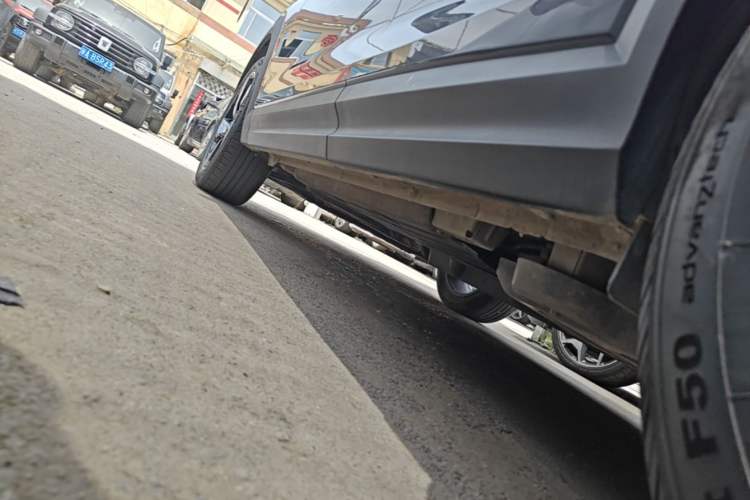 Used Lynk & Co 06 EM-P 2020 PHEV Plus Left Side Sill