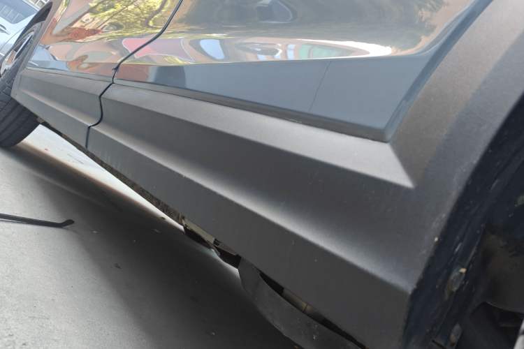 Used Lynk & Co 06 EM-P 2020 PHEV Plus Left Side Sill