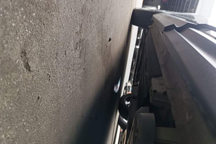 Used Lynk & Co 06 EM-P 2020 PHEV Plus Left Side Sill