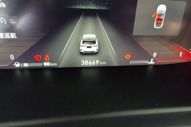 Used Lynk & Co 06 EM-P 2020 PHEV Plus Odometer Close Up