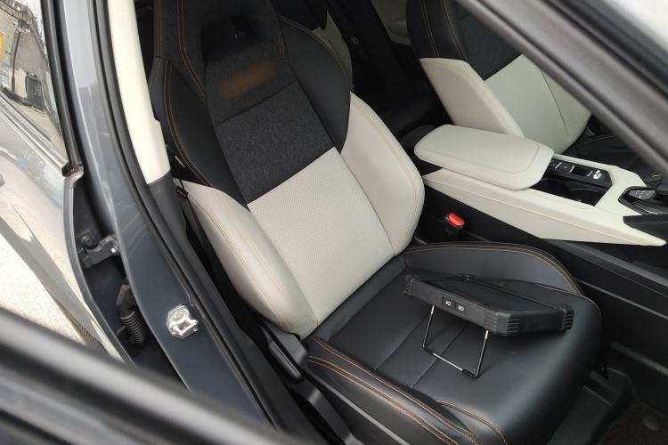 Used Lynk & Co 06 EM-P 2020 PHEV Plus Right Front Seat