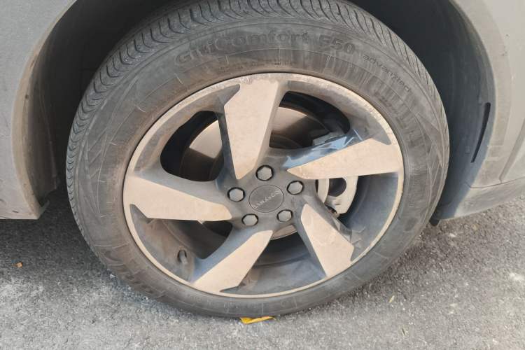 Used Lynk & Co 06 EM-P 2020 PHEV Plus Right Front Wheel Hub