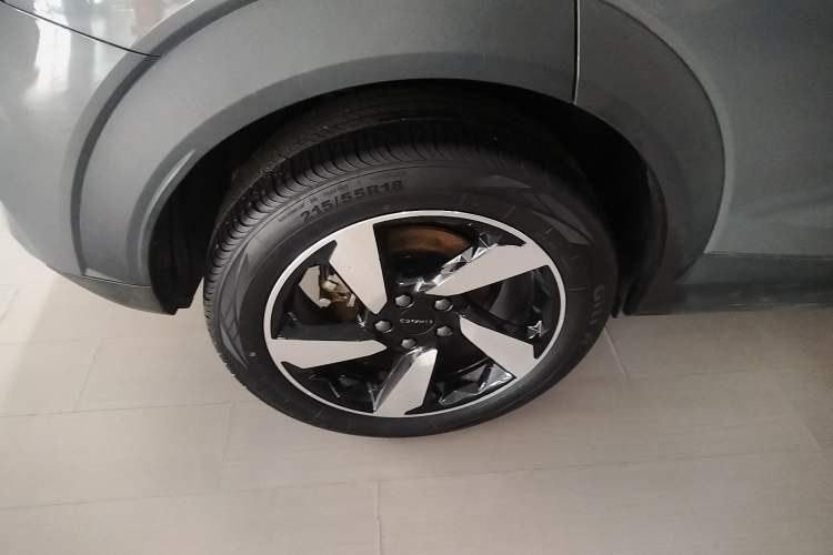 Used Lynk & Co 06 EM-P 2020 PHEV Plus Right Rear Wheel Hub