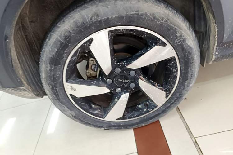 Used Lynk & Co 06 EM-P 2020 PHEV Plus Right Rear Wheel Hub