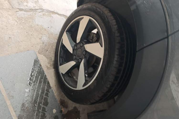 Used Lynk & Co 06 EM-P 2020 PHEV Plus Right Rear Wheel Hub