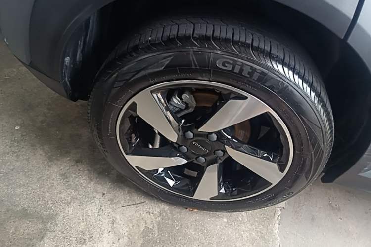Used Lynk & Co 06 EM-P 2020 PHEV Plus Right Rear Wheel Hub