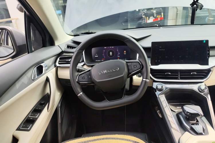 Used Lynk & Co 06 EM-P 2020 PHEV Plus Steering Wheel