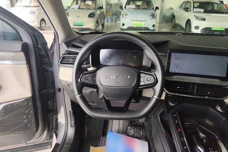 Used Lynk & Co 06 EM-P 2020 PHEV Plus Steering Wheel