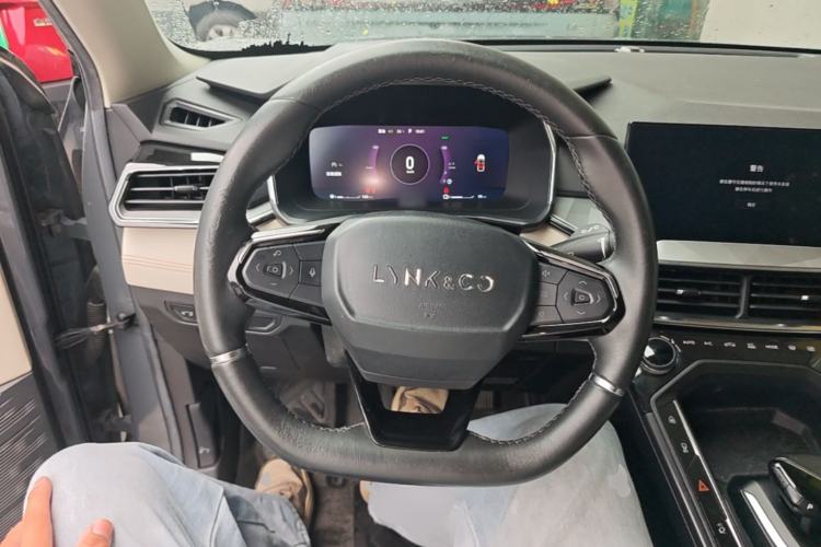 Used Lynk & Co 06 EM-P 2020 PHEV Plus Steering Wheel