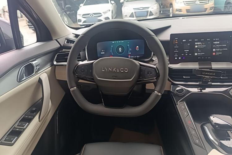 Used Lynk & Co 06 EM-P 2020 PHEV Plus Steering Wheel