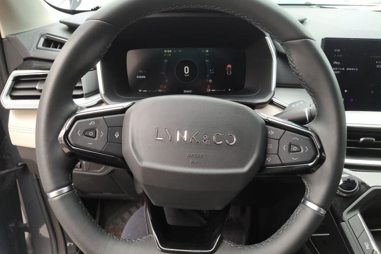 Used Lynk & Co 06 EM-P 2020 PHEV Plus Steering Wheel
